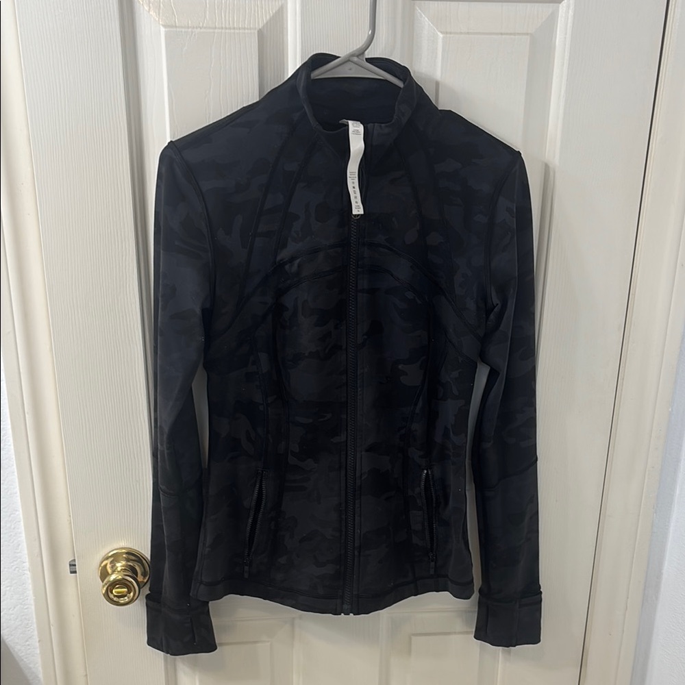 Lululemon Black Camouflage Women's Jacket